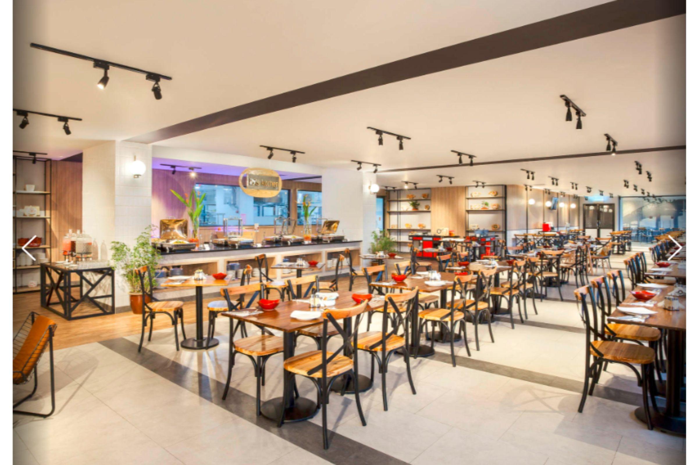 Ibis Pontianak City Center Eksteriør billede