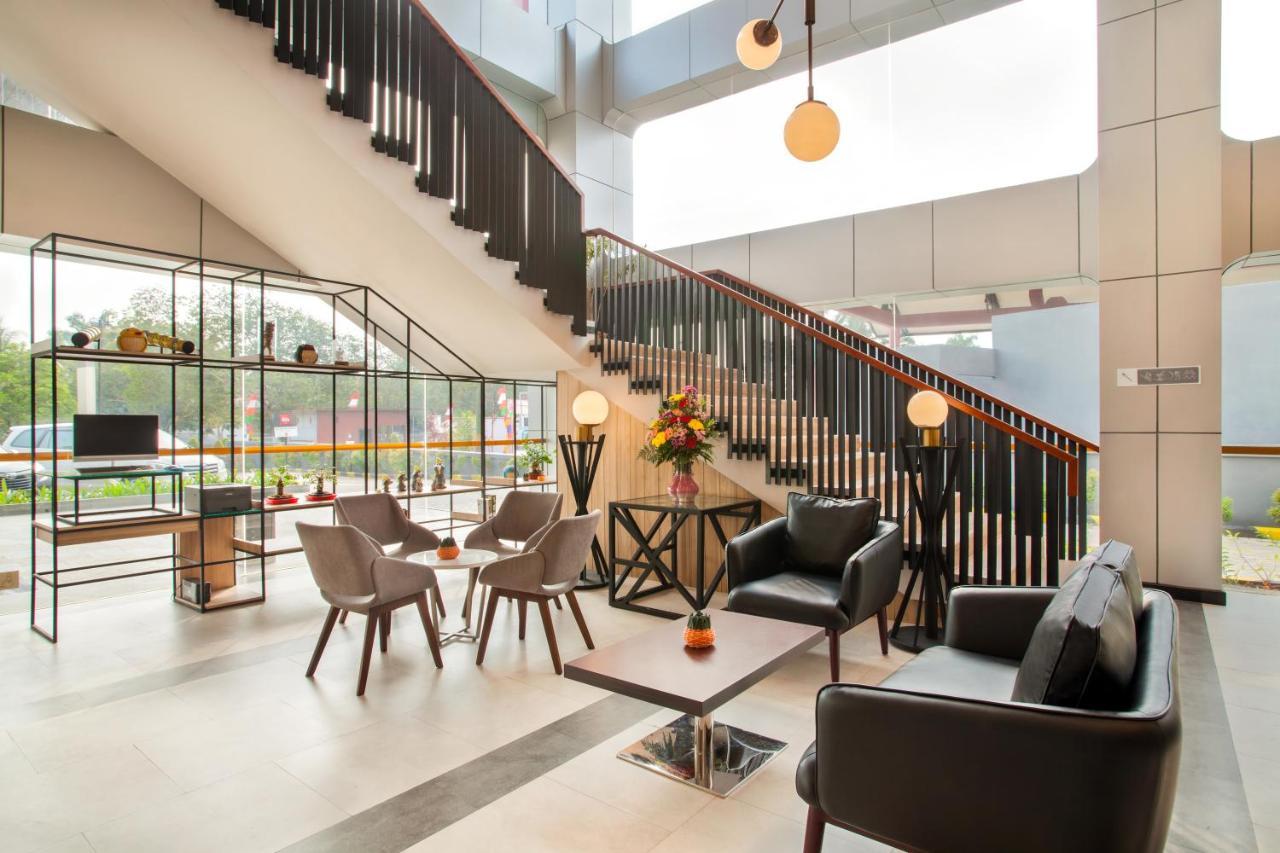 Ibis Pontianak City Center Eksteriør billede