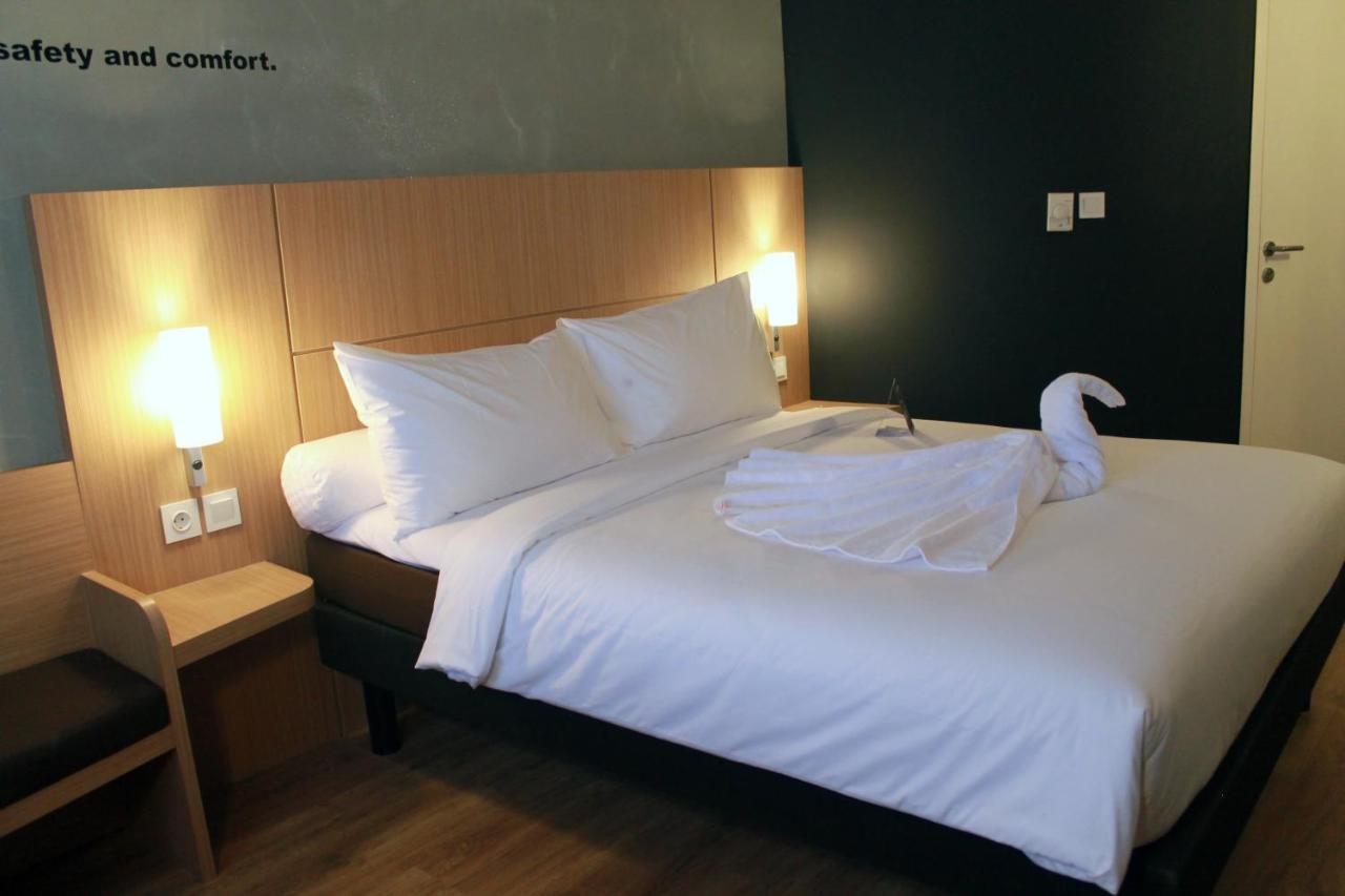 Ibis Pontianak City Center Eksteriør billede