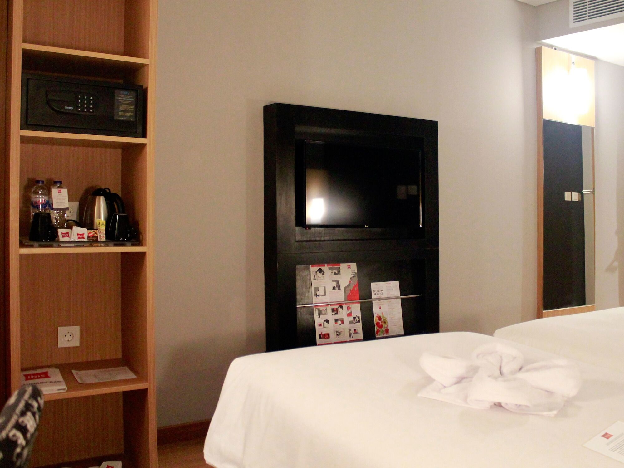 Ibis Pontianak City Center Eksteriør billede